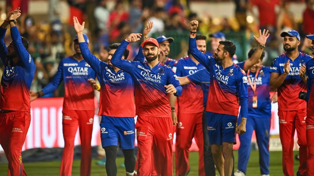 Team RCB celebrate their wining 