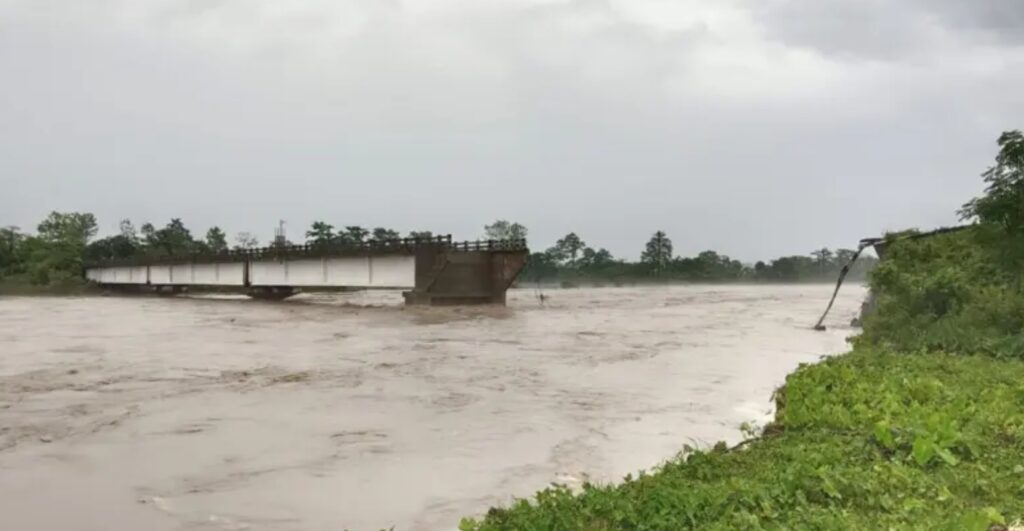 पूर्वोत्तर में बाढ़