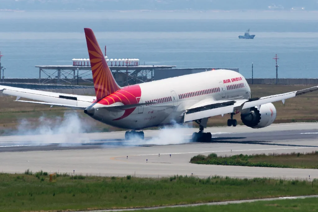 Air India पर DGCA की बड़ी कार्रवाई
